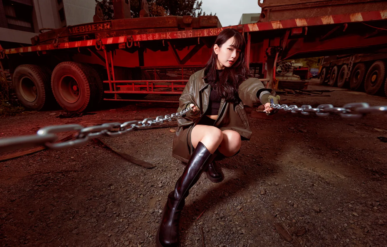 Photo wallpaper girl, chain, Asian
