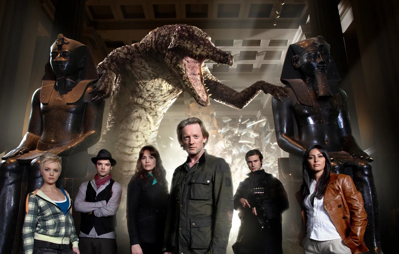 Photo wallpaper The series, actors, Movies, Primeval, Primeval, background of the statue