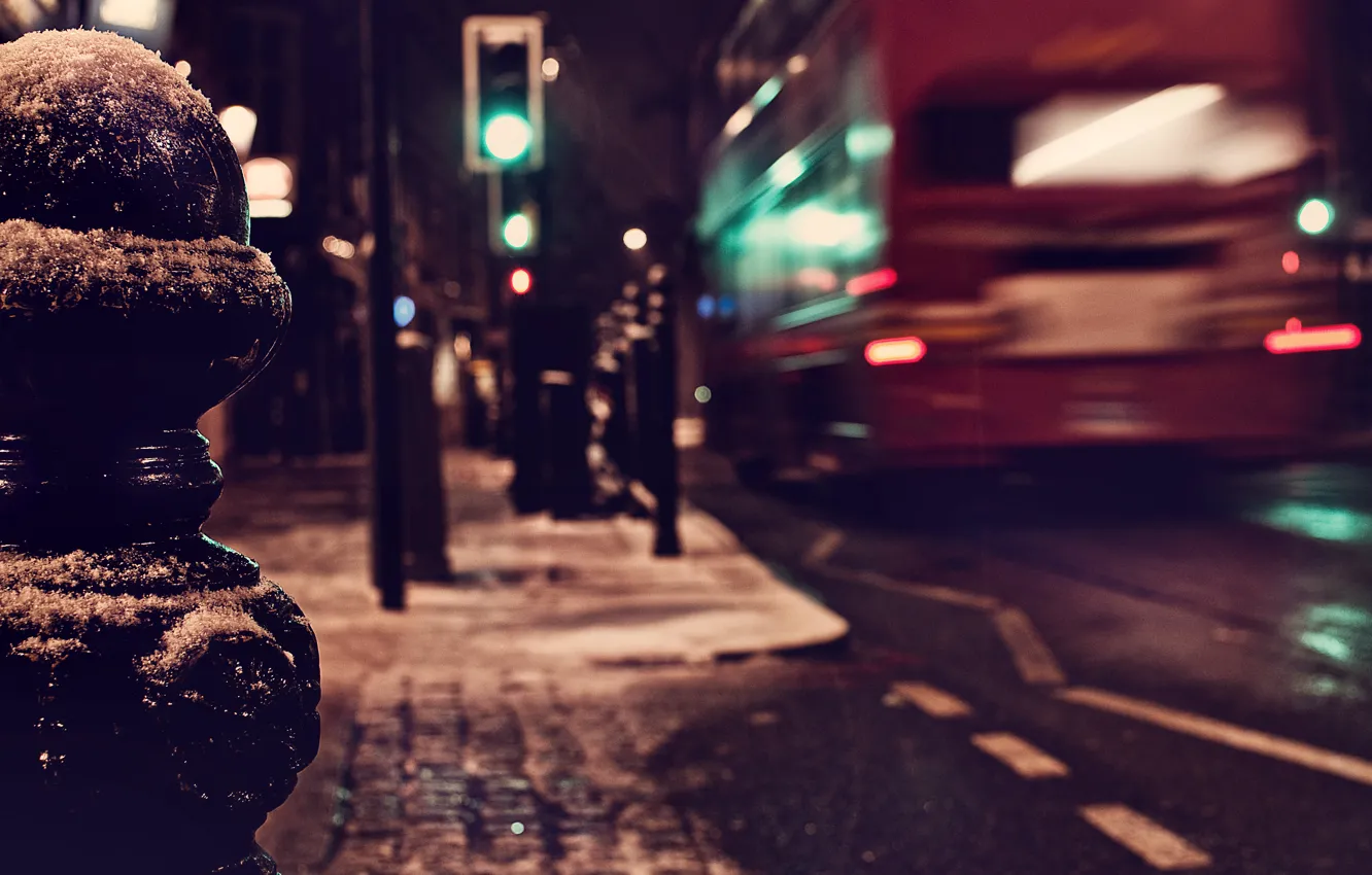 Photo wallpaper winter, road, macro, night, the city, lights, England, London