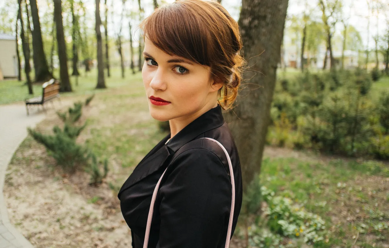 Photo wallpaper look, girl, face, Park, portrait, makeup, lipstick, jacket