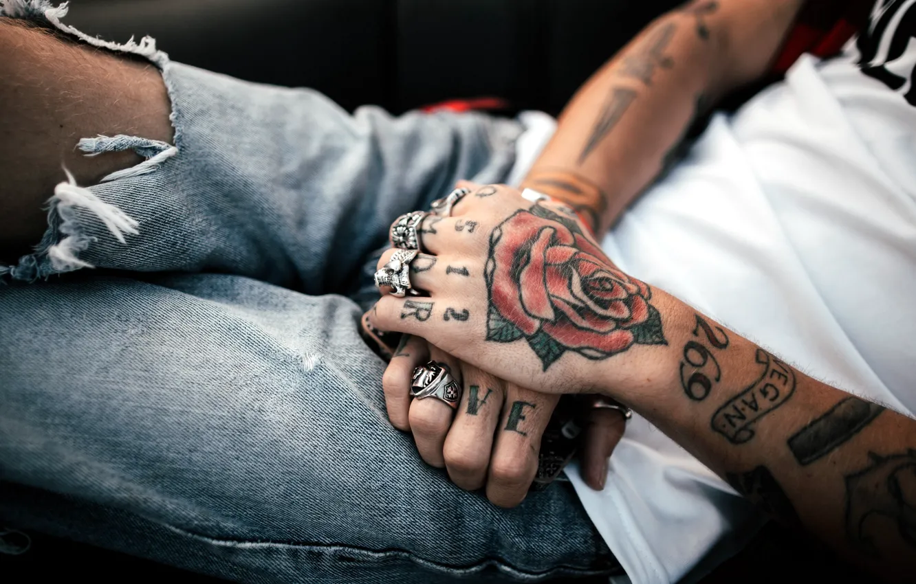 Photo wallpaper ring, hands, guy, tattoo