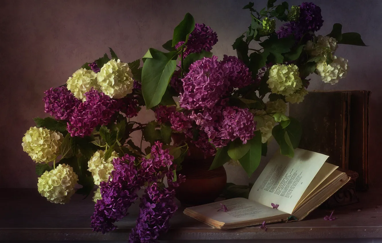 Photo wallpaper leaves, flowers, table, books, bouquet, spring, book, white