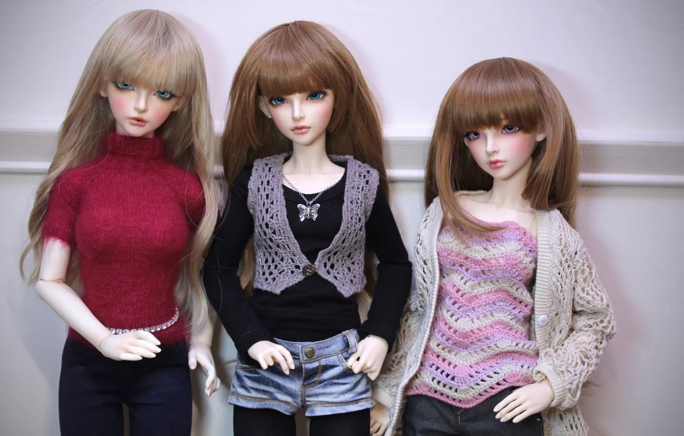 Photo wallpaper toy, doll, trio, girlfriend, long hair