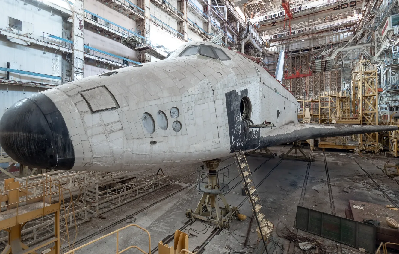 Photo wallpaper Buran, shuttle, Abandoned, baikonour