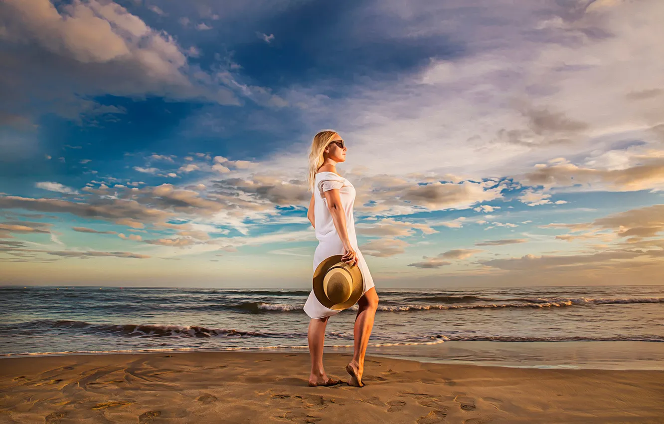 Photo wallpaper beach, girl, treatment