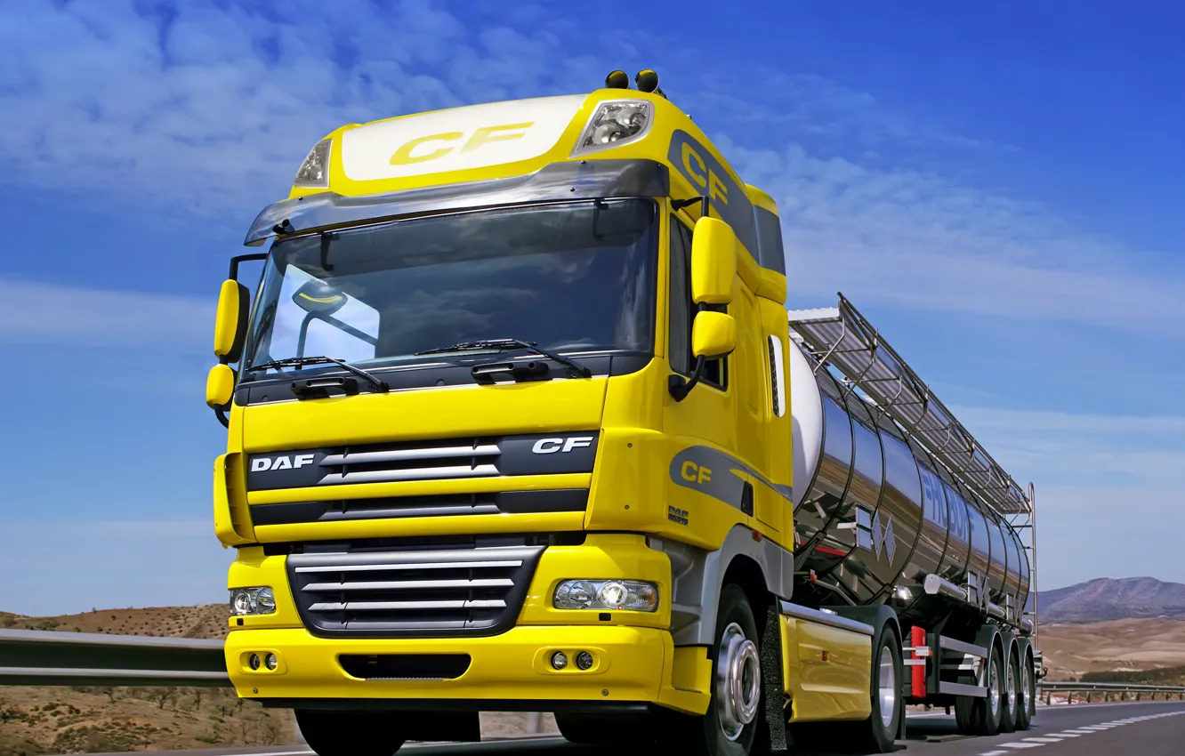 Photo wallpaper yellow, track, DAF, tank, tractor, DAF, the trailer, Euro5