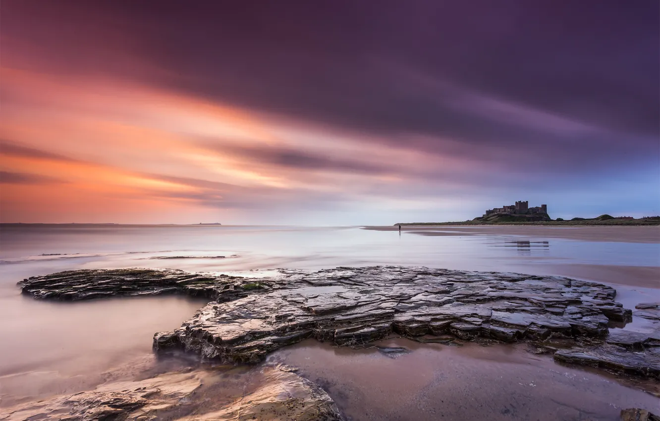 Photo wallpaper sea, beach, stones, England, morning, Northumberland, Bamburgh castle