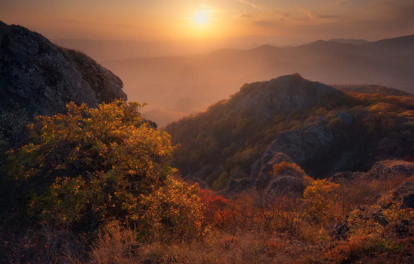 Photo wallpaper autumn, the sun, mountains