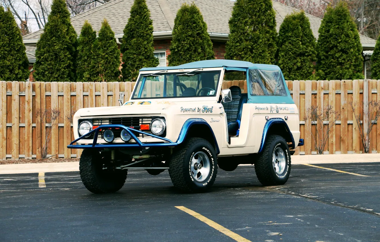 Ford Bronco 2000