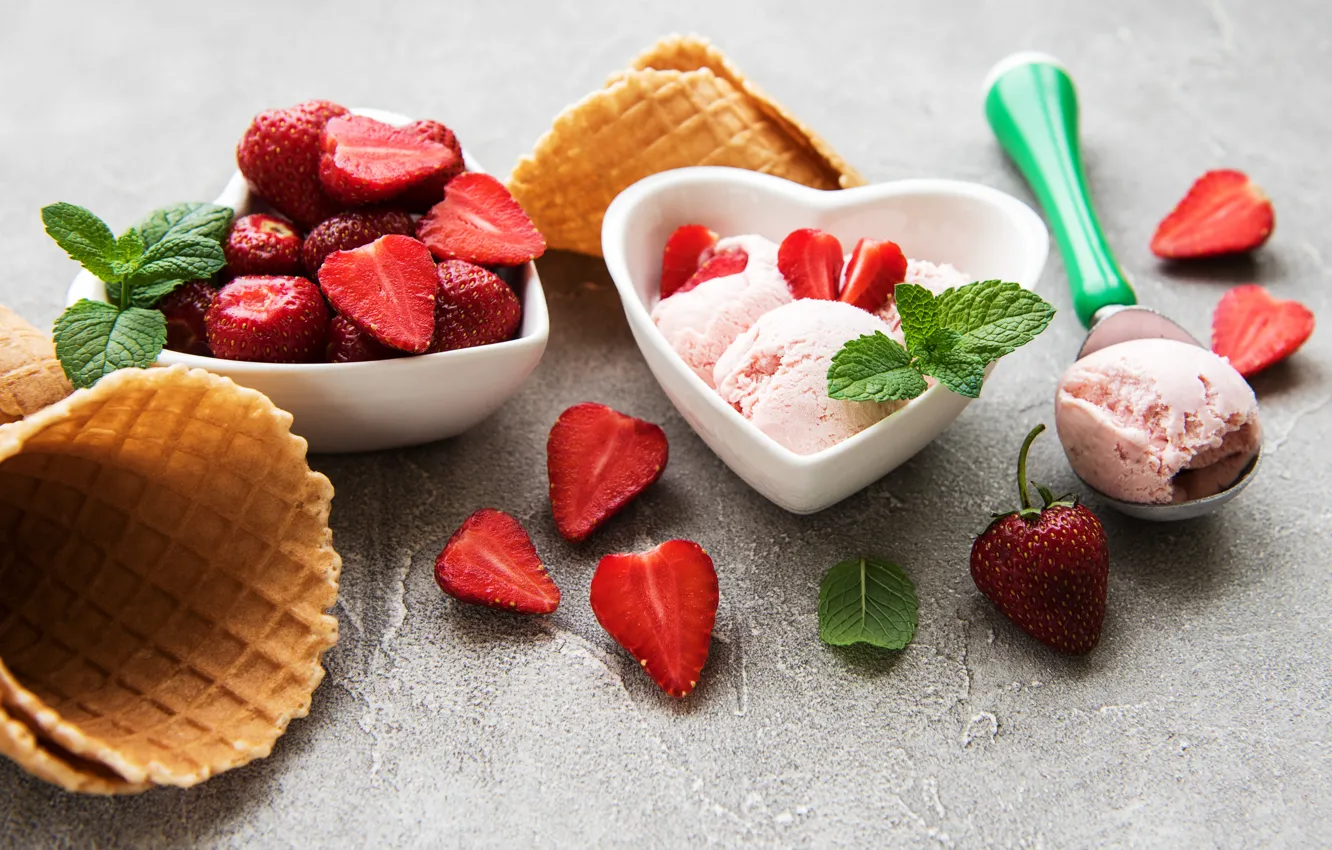 Photo wallpaper berries, strawberry, ice cream, horn, strawberry, dessert, cone, ic cream
