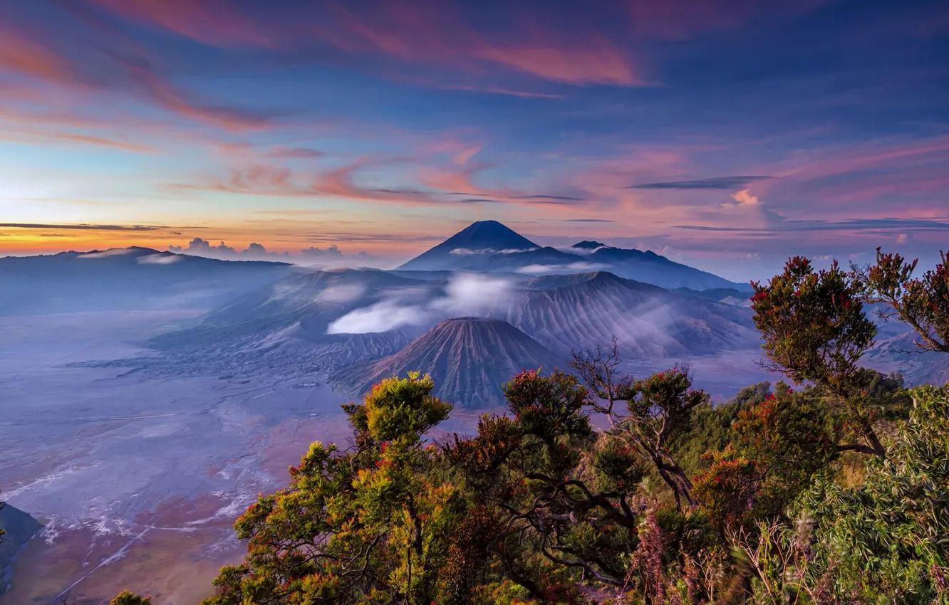 Photo wallpaper Indonesia, Java, Tengger, volcanic complex-the Caldera TenGer, the volcano Bromo