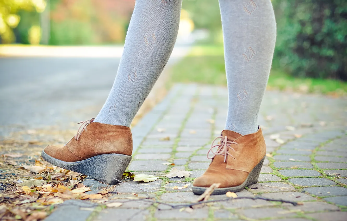 Photo wallpaper feet, shoes, shoes, tights