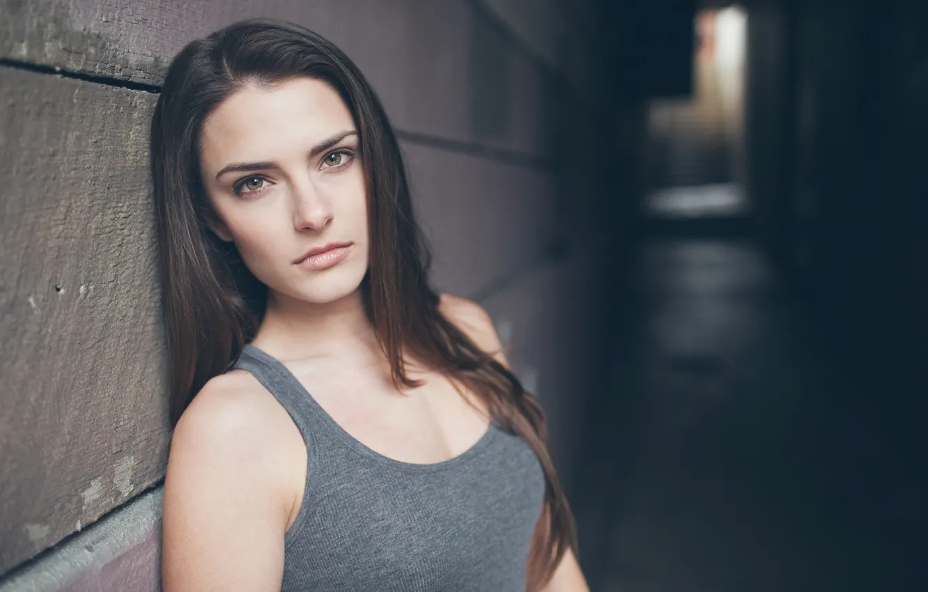 Photo wallpaper look, pose, model, portrait, makeup, Mike, brunette, corridor