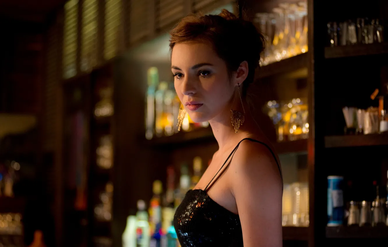Photo wallpaper bar, dress, actress, beautiful, Louise Bourgoin