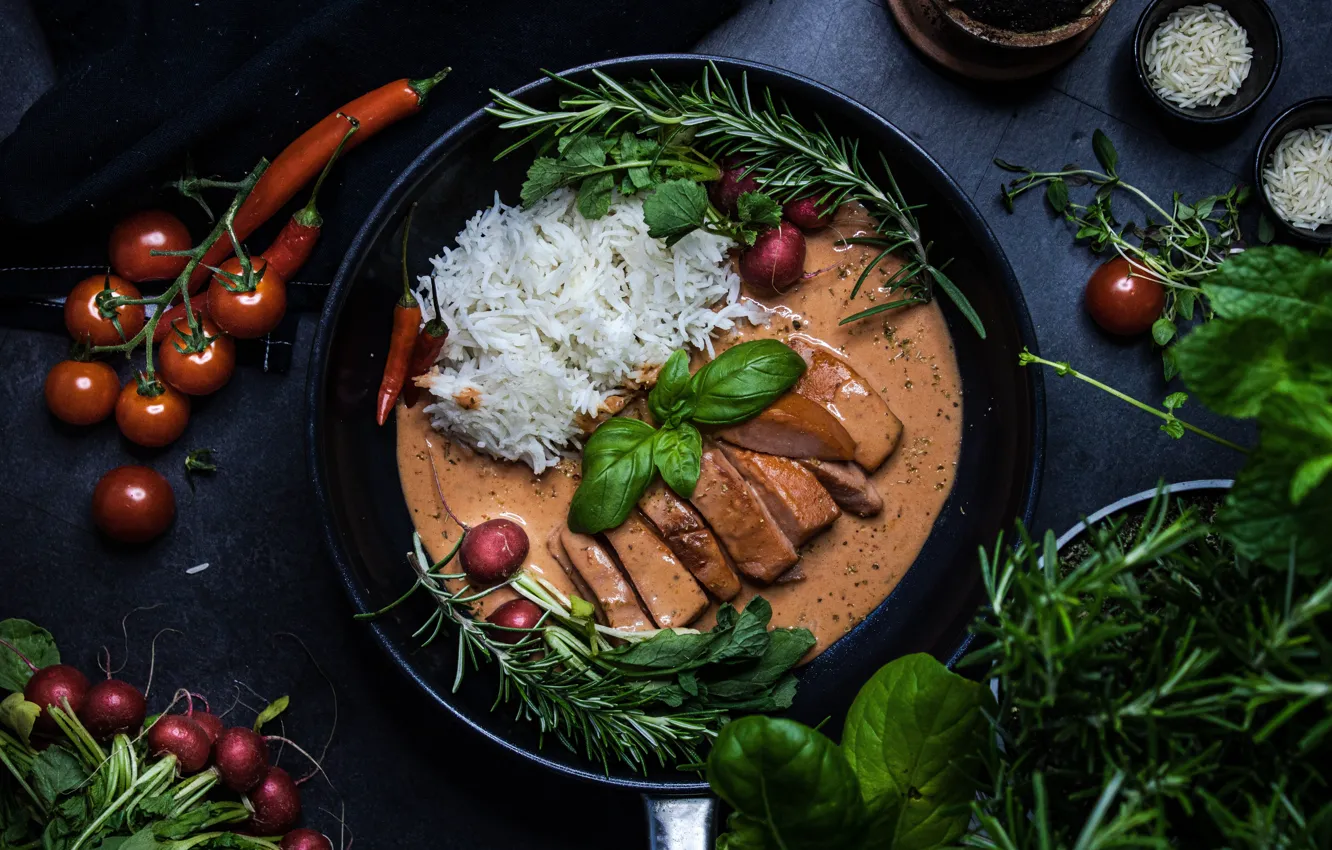 Photo wallpaper greens, the dark background, food, meat, pepper, figure, bowl, vegetables