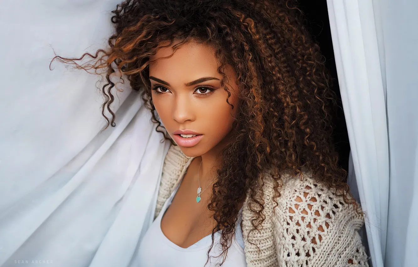 Photo wallpaper girl, cleavage, brown eyes, photo, model, brunette, portrait, closeup