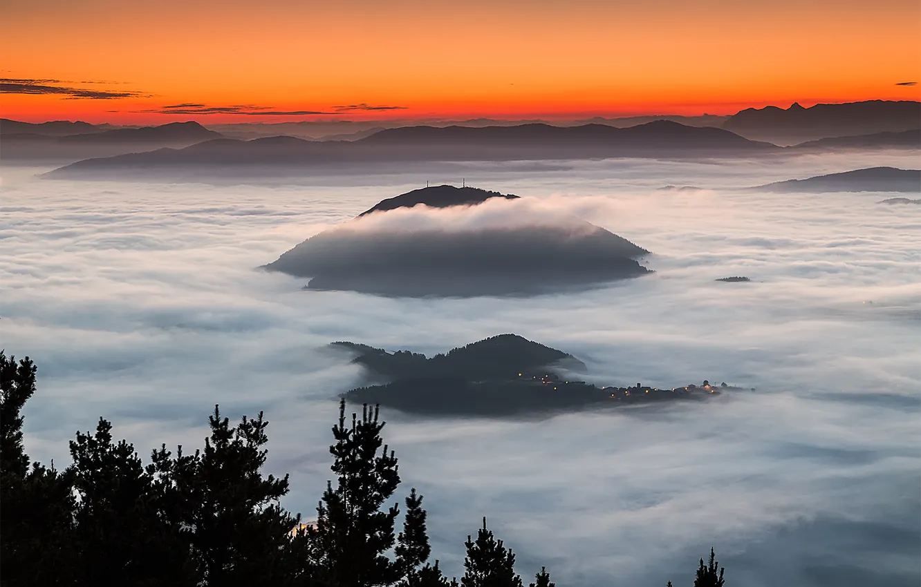 Photo wallpaper clouds, mountains, lights, glow, Spain, Basque Country, Aramayo
