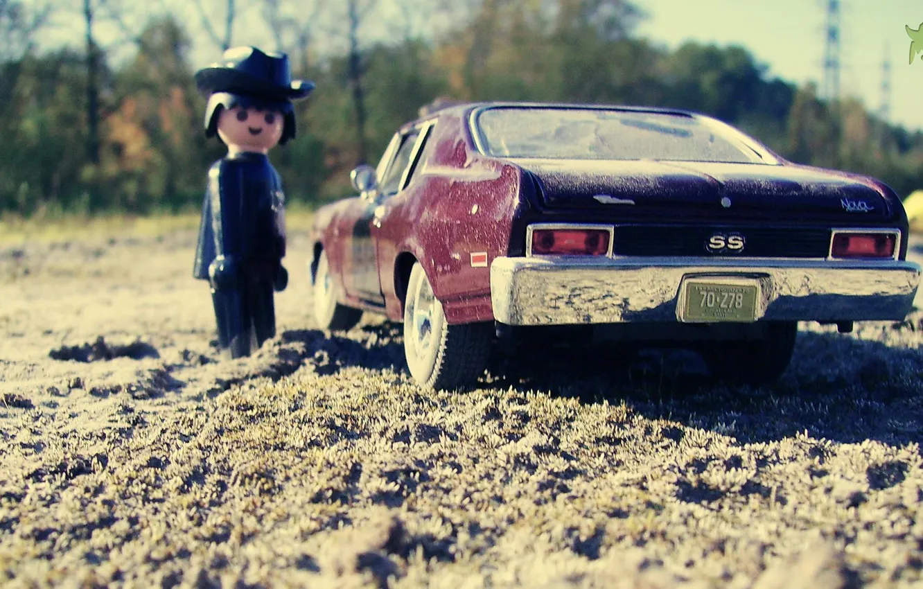 Photo wallpaper macro, toy, color, treatment, machine, figures, photo. picture