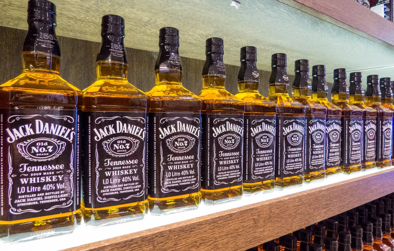 Photo wallpaper white, whisky, duty free shop