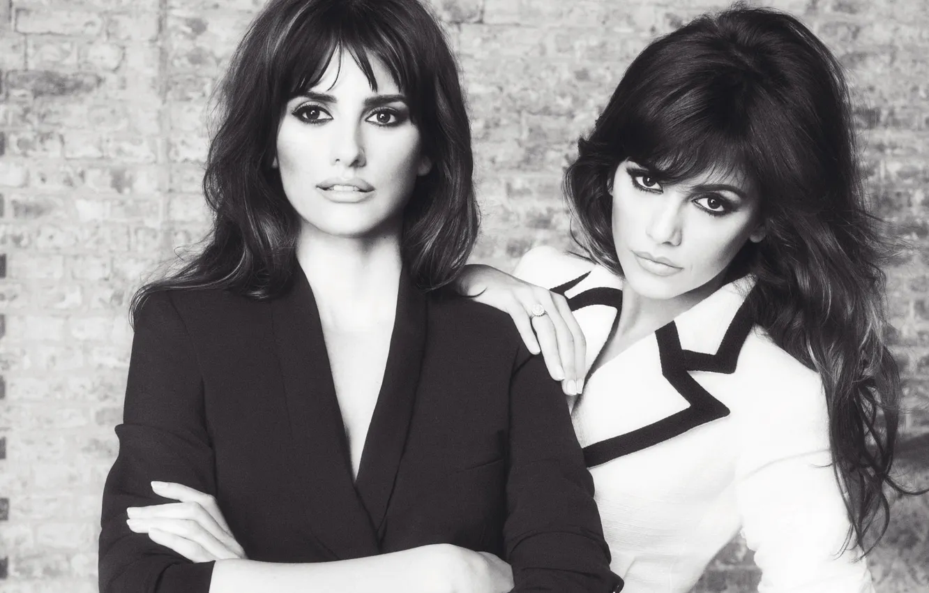 Photo wallpaper face, makeup, actress, black and white, Penelope Cruz, sisters, Penelope Cruz, Monica Cruz