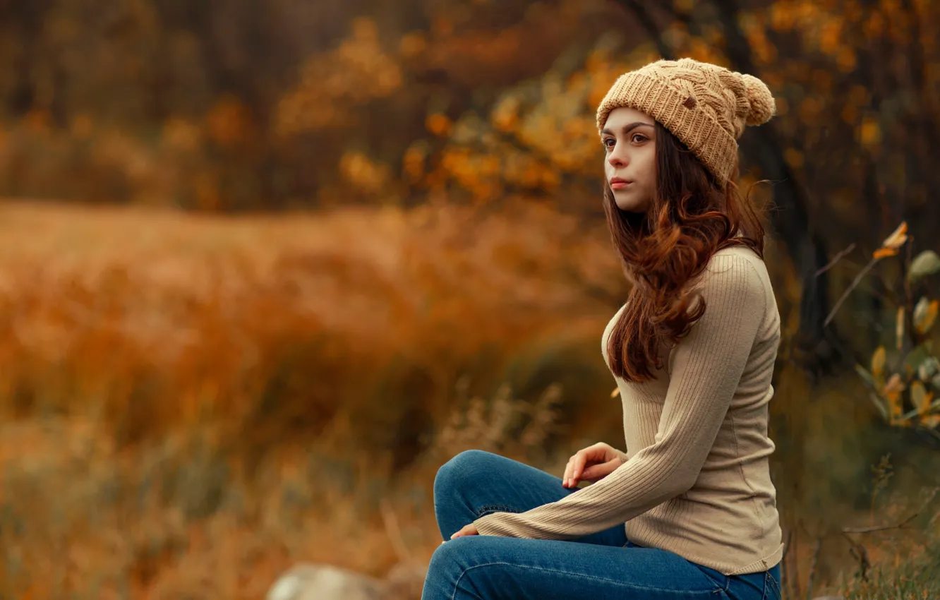 Photo wallpaper autumn, grass, girl, trees, glade, hat, jeans, hairstyle