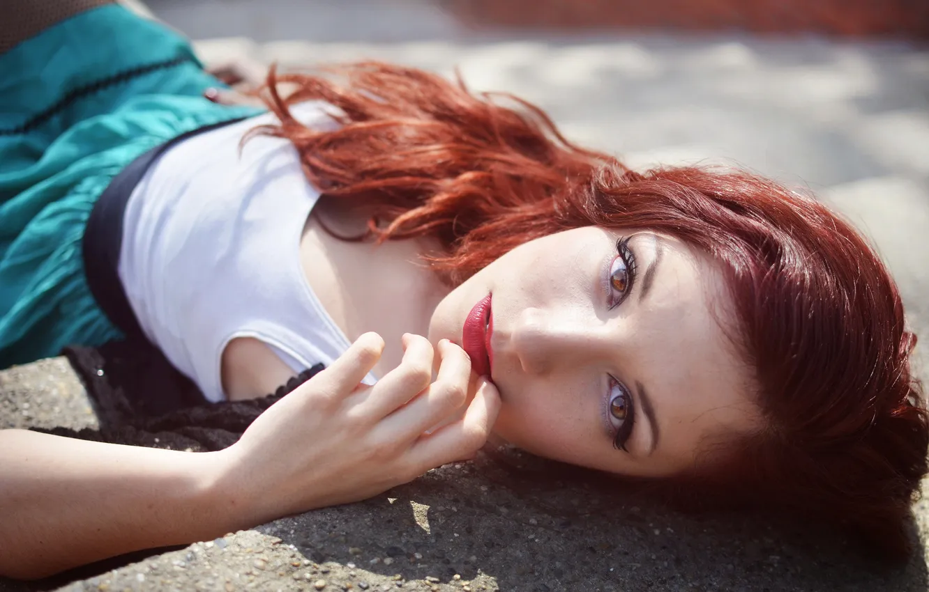 Photo wallpaper eyes, girl, lips, red, usgrad