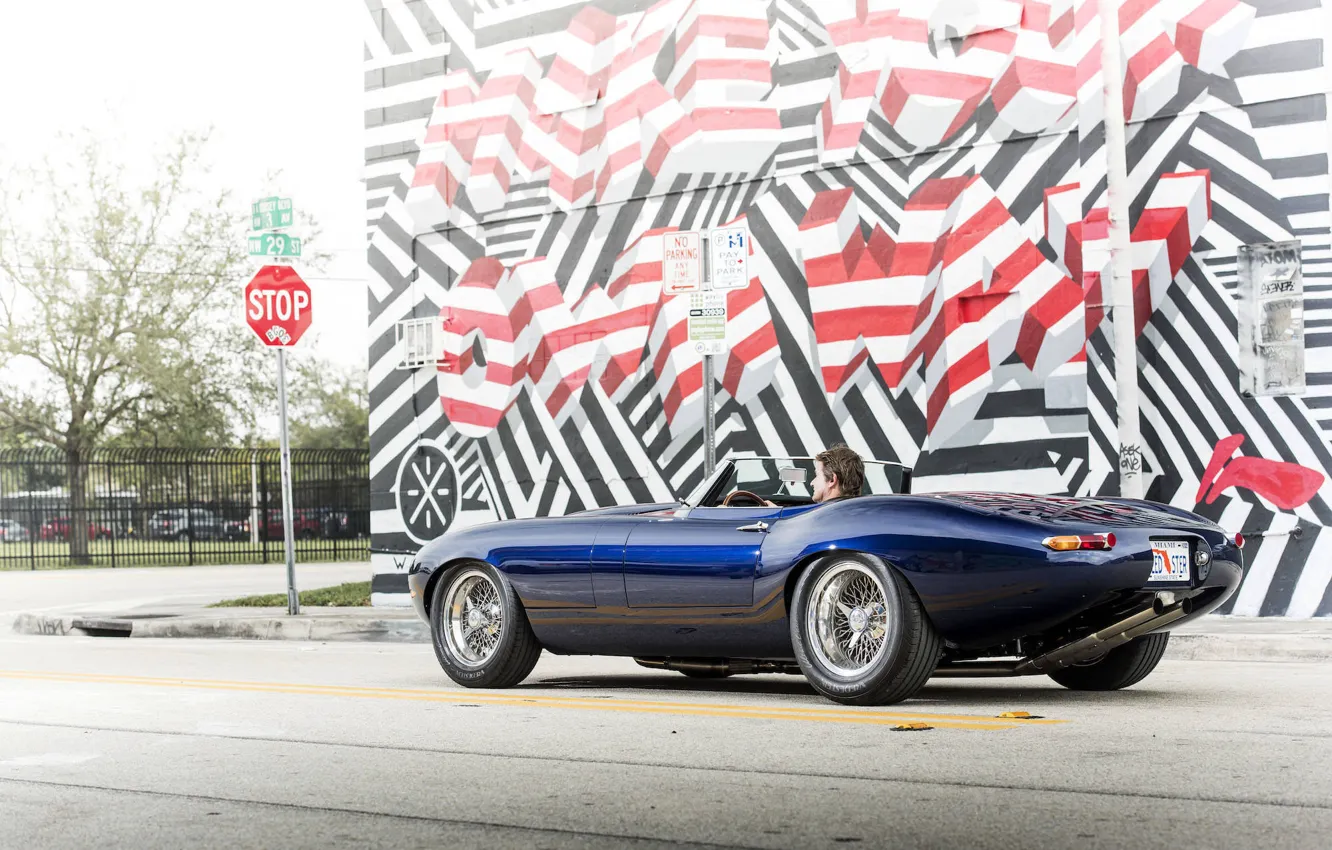 Photo wallpaper wall, graffiti, Jaguar, wall, Eagle, sports car, E-Type, Speedster