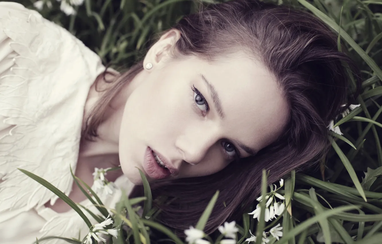 Photo wallpaper grass, look, girl, portrait