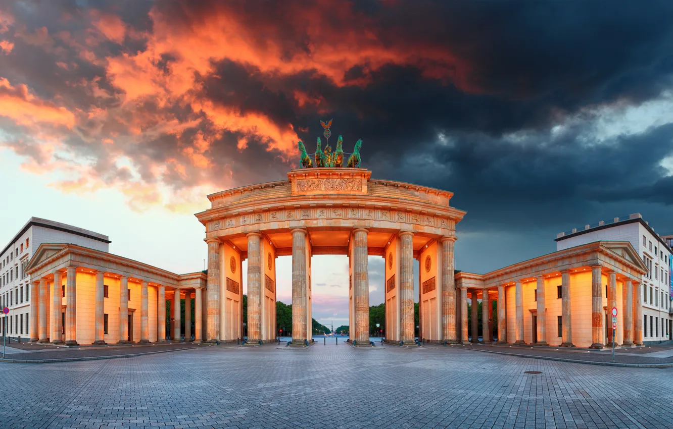 Photo wallpaper the sky, clouds, lights, the evening, Germany, area, monument, architecture