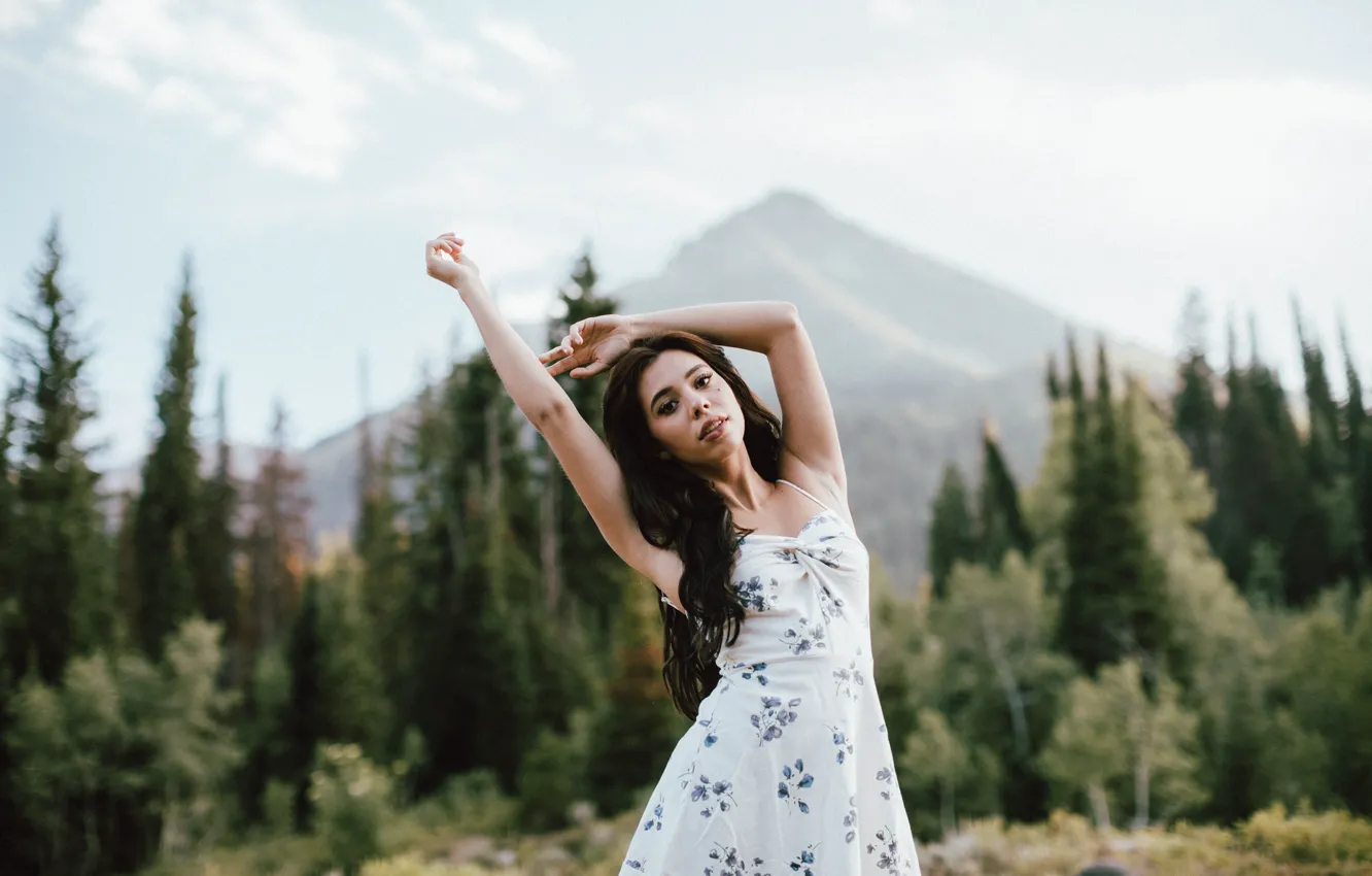 Photo wallpaper girl, face, background, hair, dress