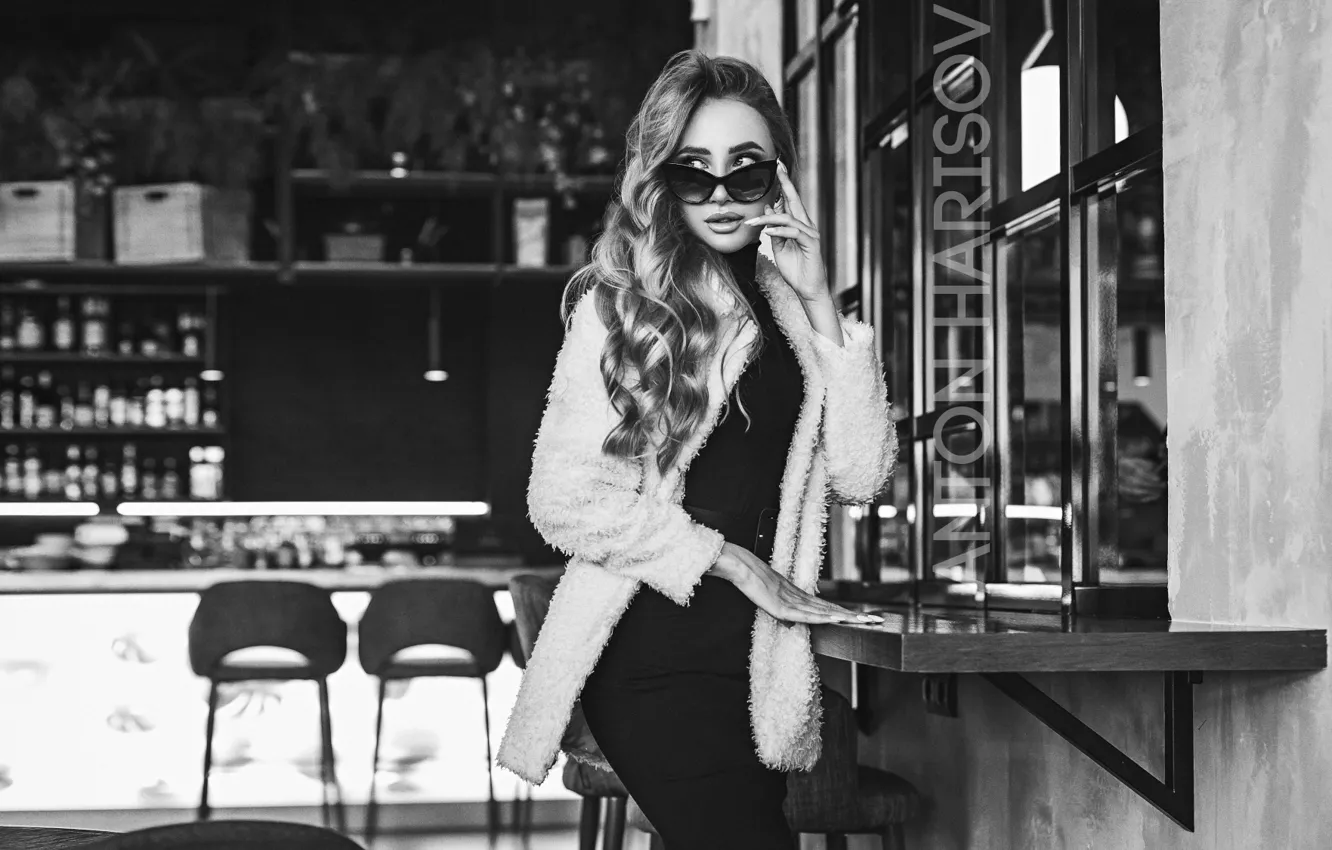 Photo wallpaper model, portrait, makeup, figure, dress, glasses, jacket, hairstyle