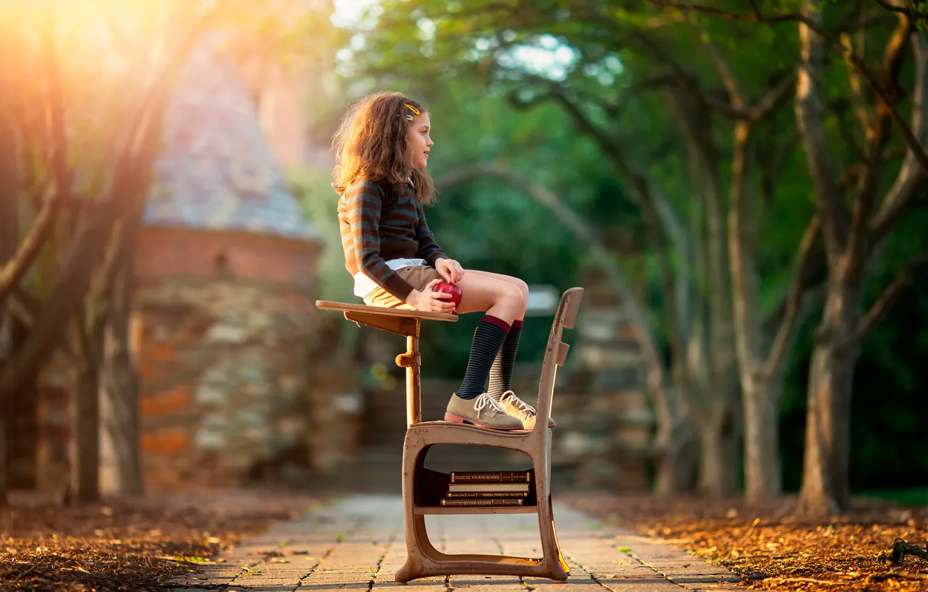 Photo wallpaper apples, girl, book, schoolgirl, Daydreaming, child photography, School Day