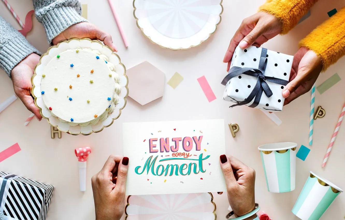 Photo wallpaper gift, hands, cake