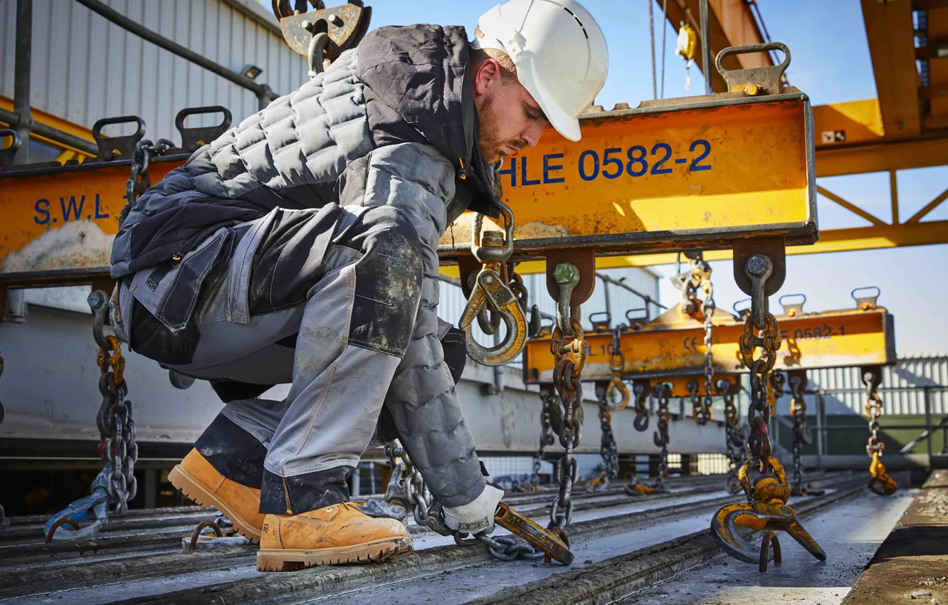 Photo wallpaper jacket, working, male, helmet, overalls, Timberland, Sustainable workwear, Slinger