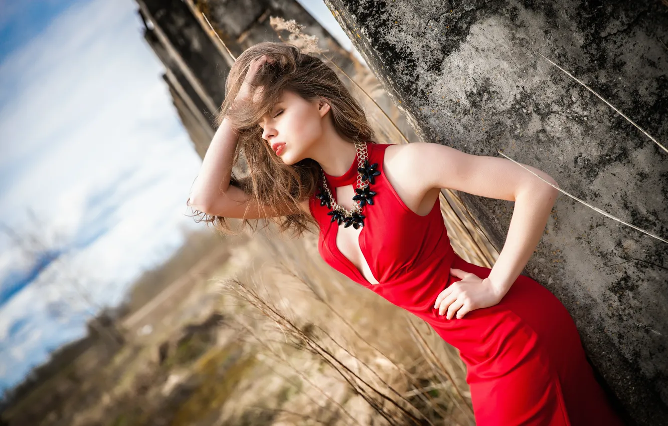 Photo wallpaper girl, pose, figure, red dress, necklace