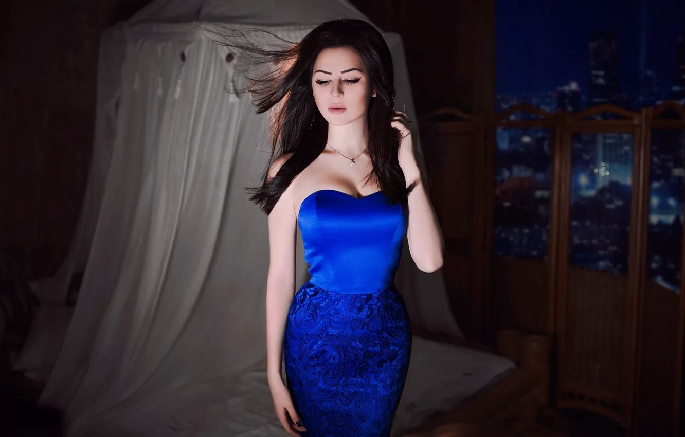 Photo wallpaper blue, model, bed, figure, dress, brunette, hairstyle, photographer
