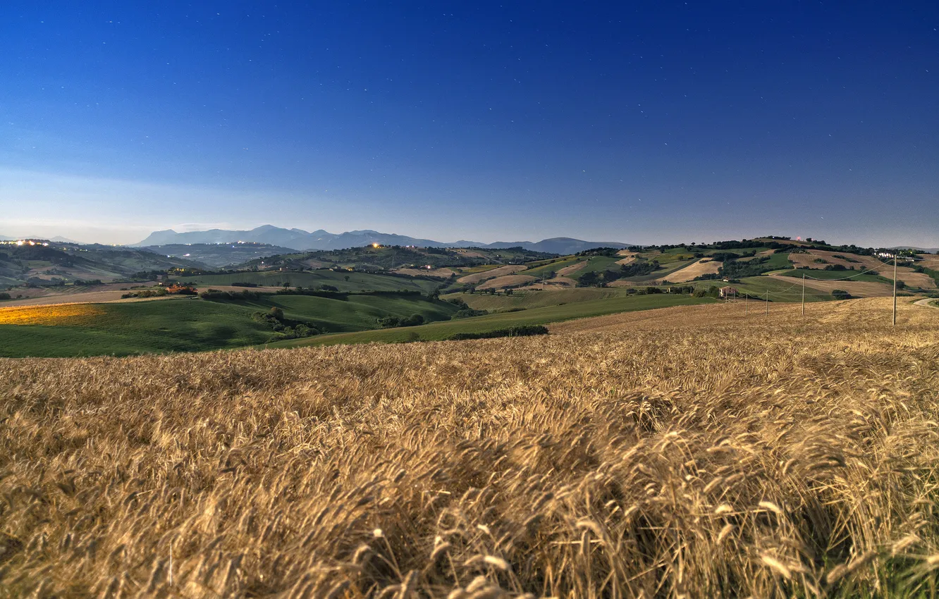 Photo wallpaper field, mountains, horizon, Italy, farm, blue sky, Tolentino