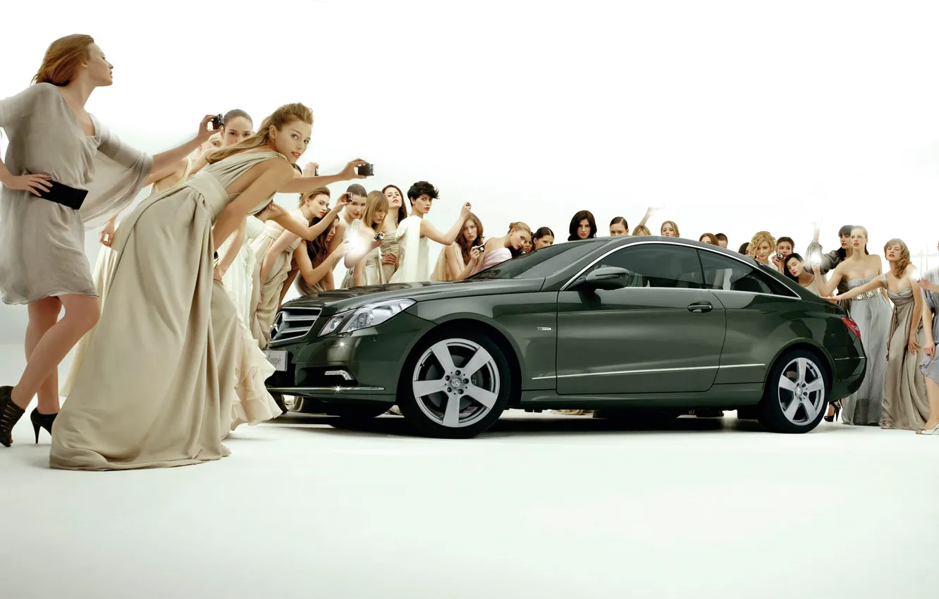 Photo wallpaper girls, coupe, Mercedes-Bens, E-Class