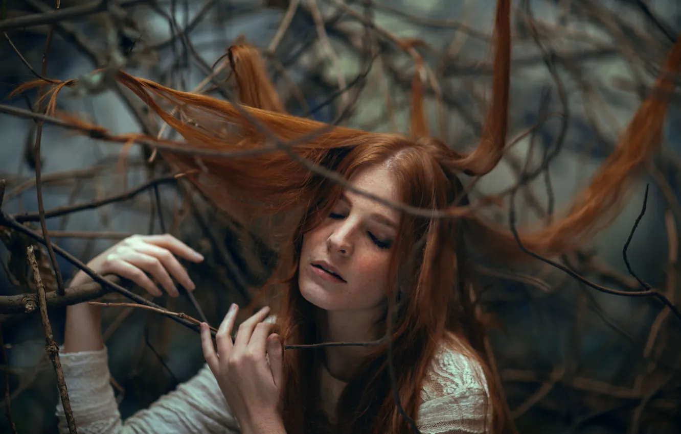 Photo wallpaper girl, branches, hair, freckles