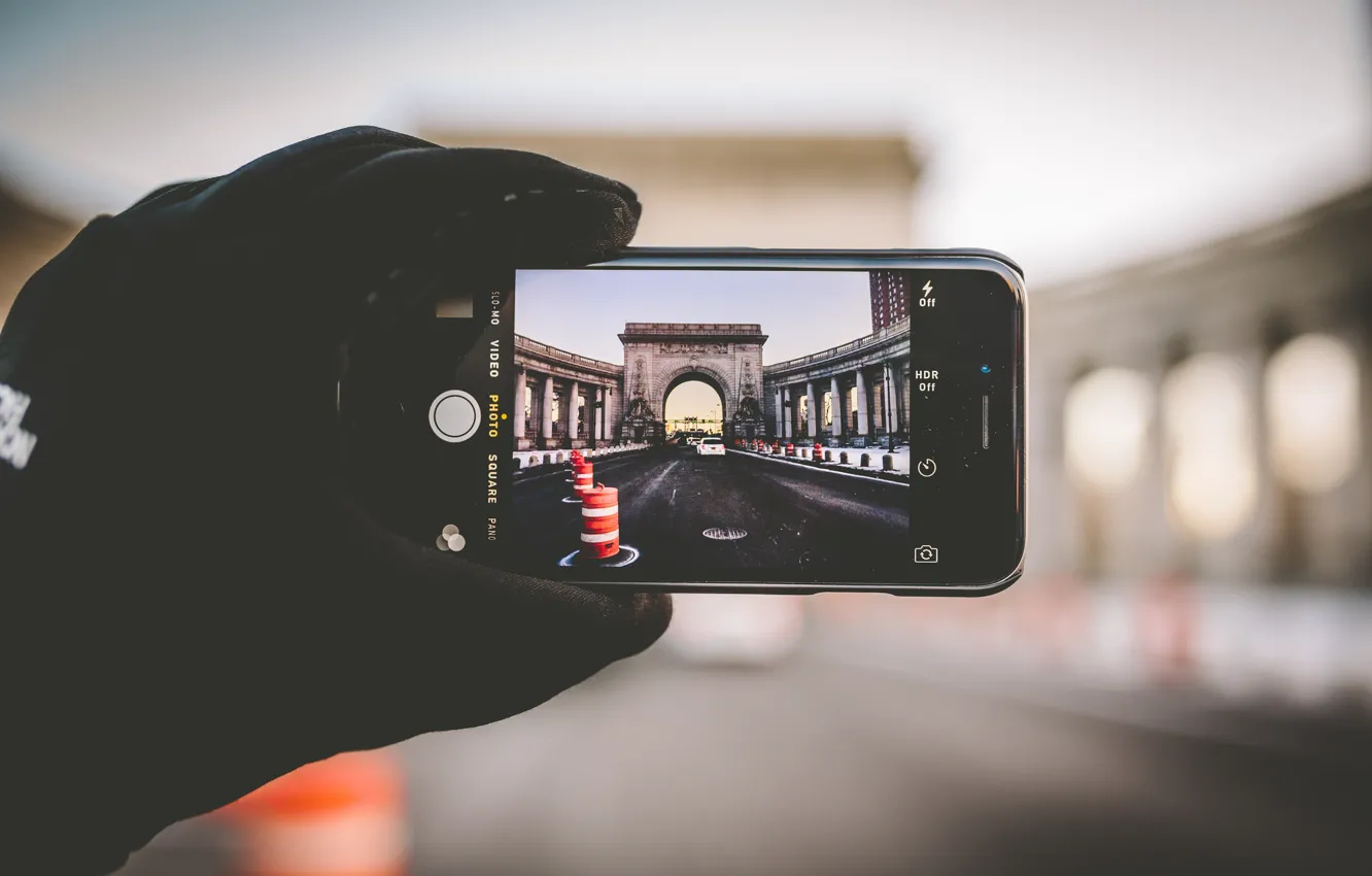 Photo wallpaper winter, street, iPhone, picture, New York, hands, gloves, car