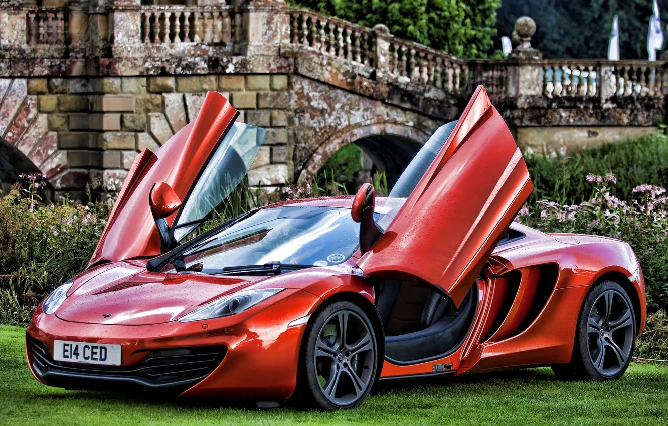 Photo wallpaper orange, reflection, lawn, McLaren, ladder, side view, MP4-12C, orange