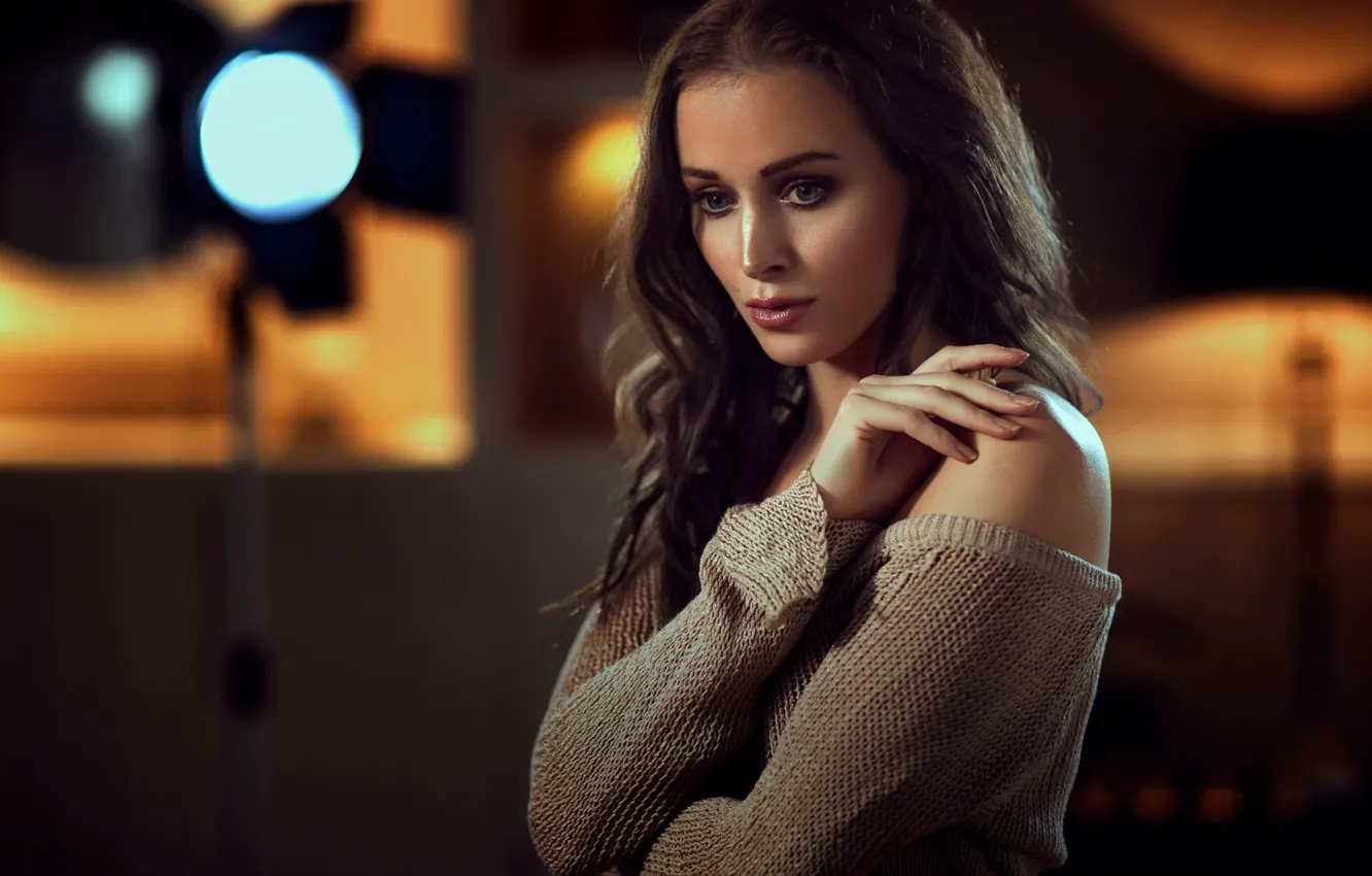 Photo wallpaper look, girl, makeup, brunette, jacket, shoulders, Maarten Quaadvliet