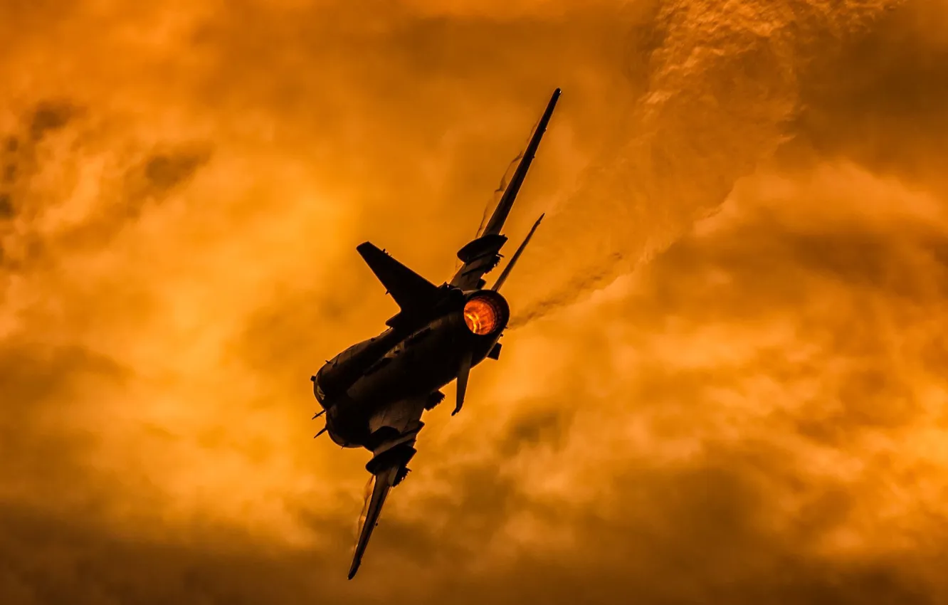Photo wallpaper Sunset, The fast and the furious, Fighter-bomber, Su-22, Sukhoi Su-22M4, Polish air force, Su-22M4