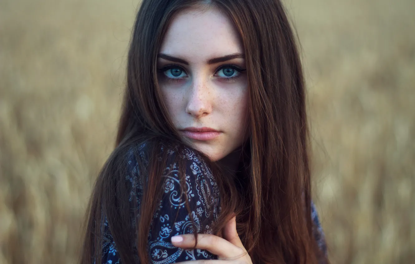 Photo wallpaper summer, look, girl, sweetheart, model, portrait, freckles, brown hair