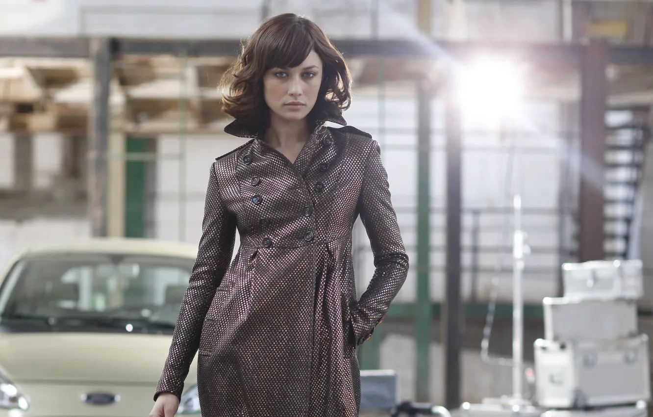 Photo wallpaper machine, Olga Kurylenko, coat