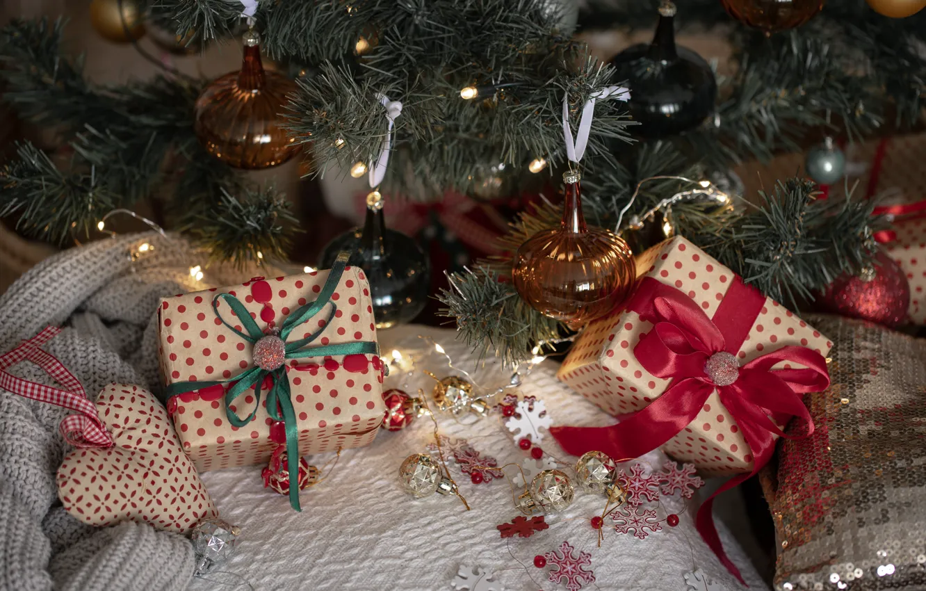 Photo wallpaper snowflakes, heart, Christmas, gifts, New year, tree, needles, box