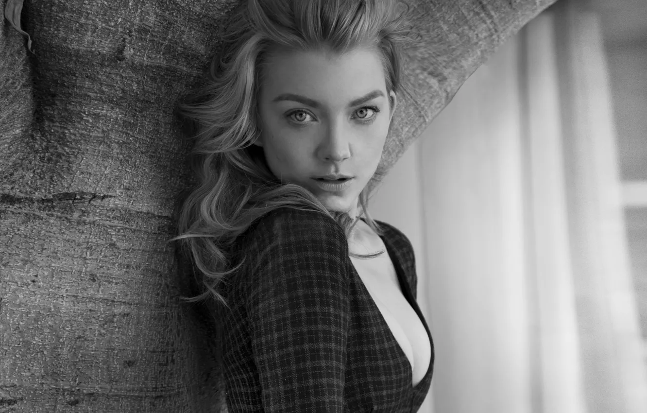 Photo wallpaper chest, eyes, look, girl, trees, face, actress, blonde