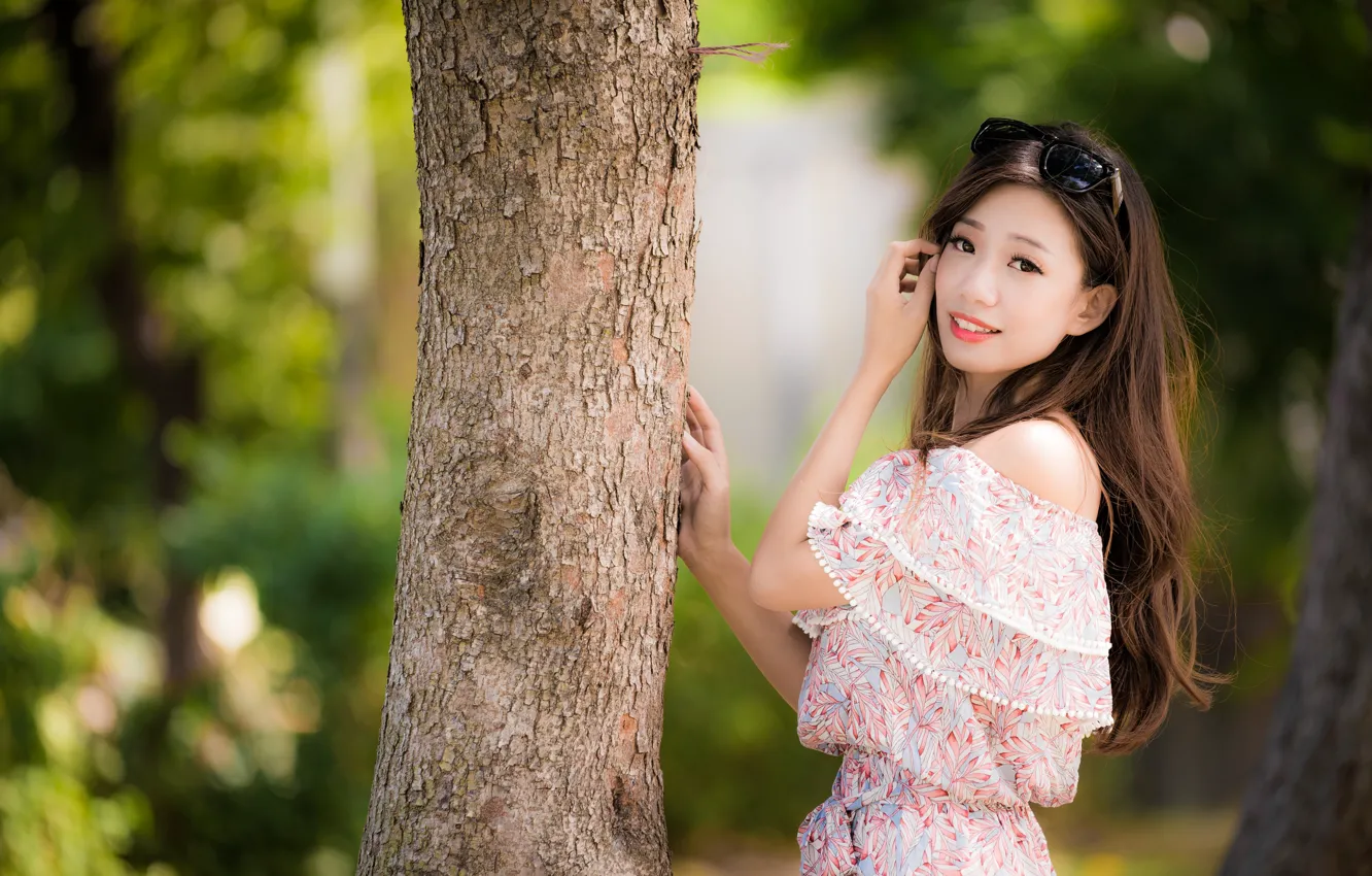 Photo wallpaper look, girl, trees, hair, Asian, bokeh