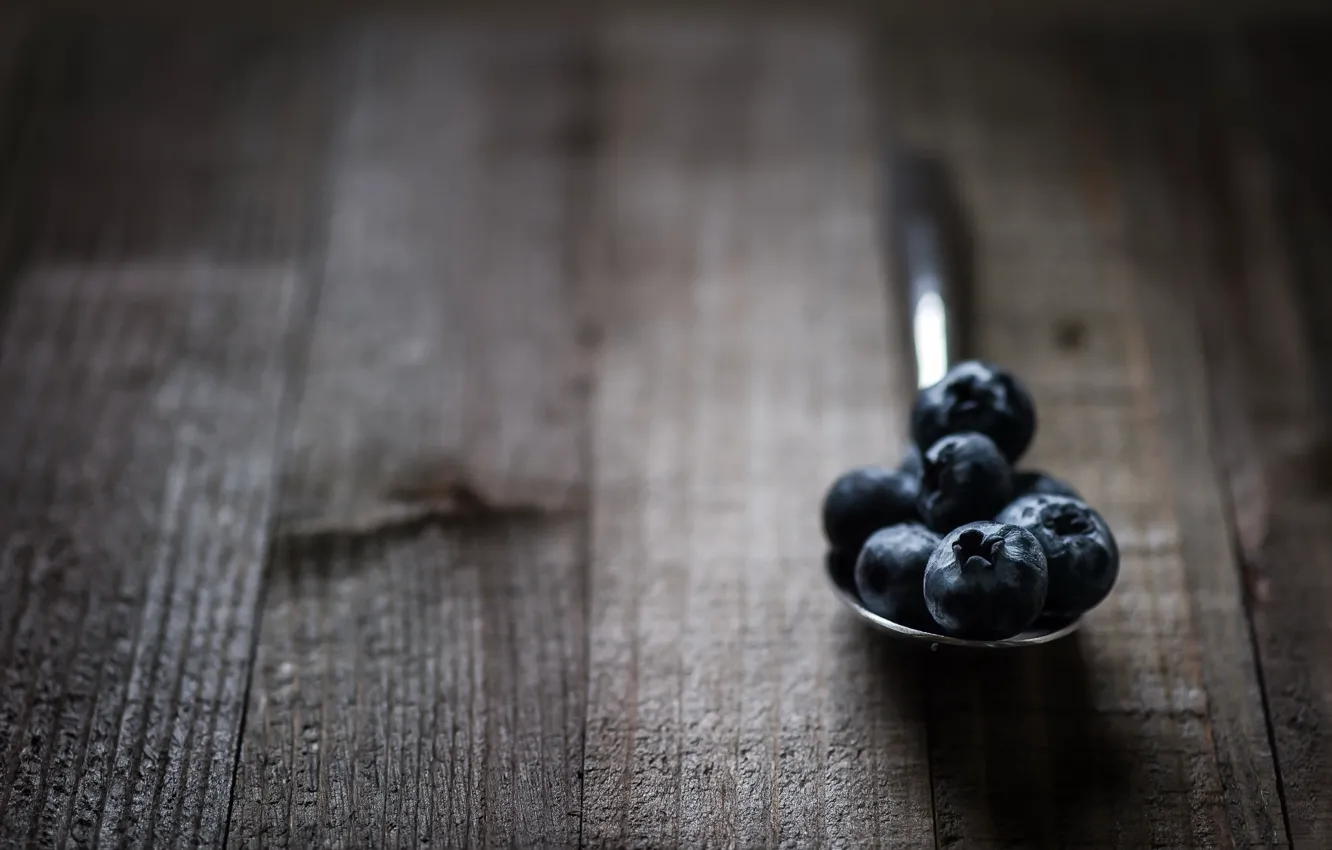 Photo wallpaper macro, blueberries, spoon