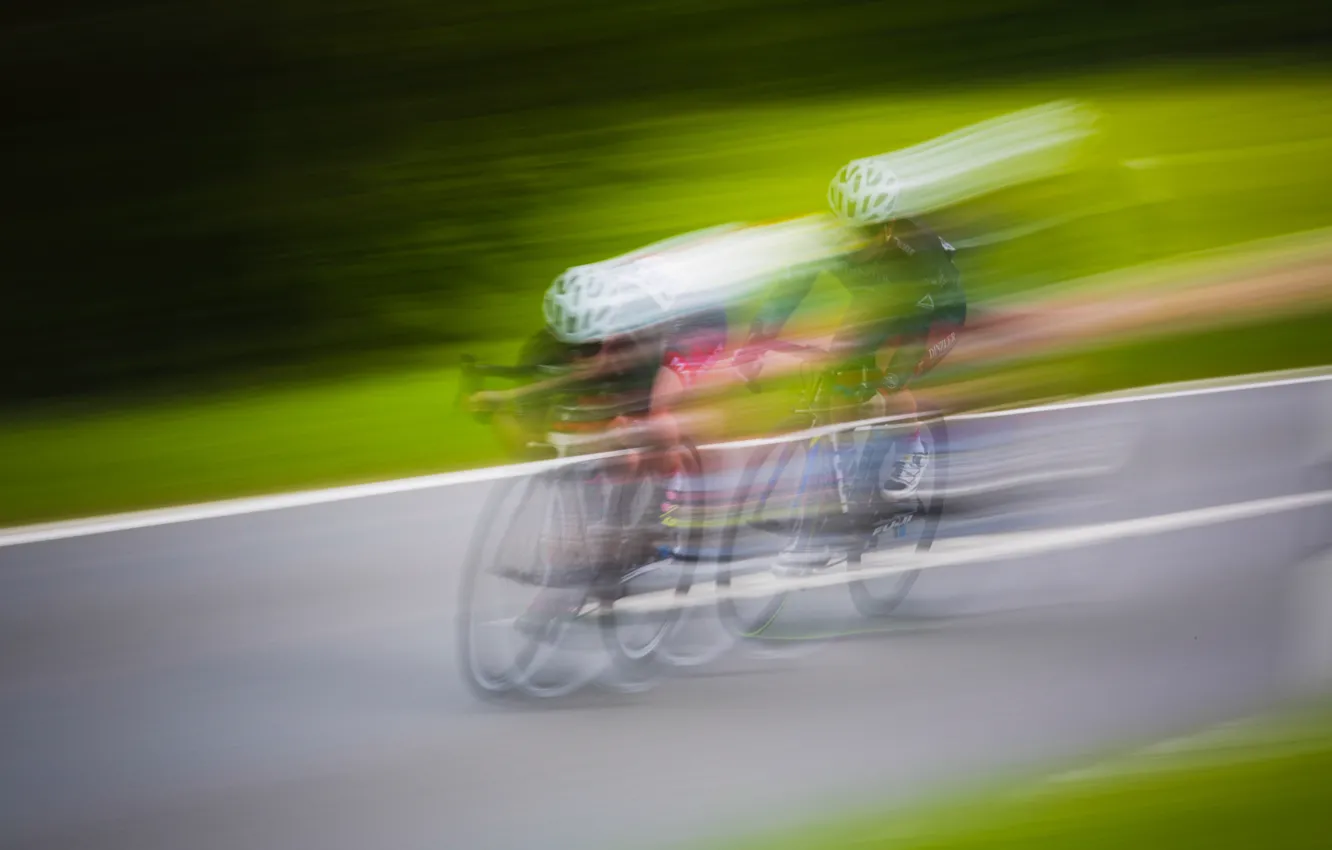 Photo wallpaper road, bike, race, speed, cyclists, athletes, bikes, dynamics